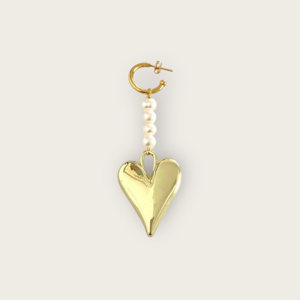 Single Heart earring with pearls
