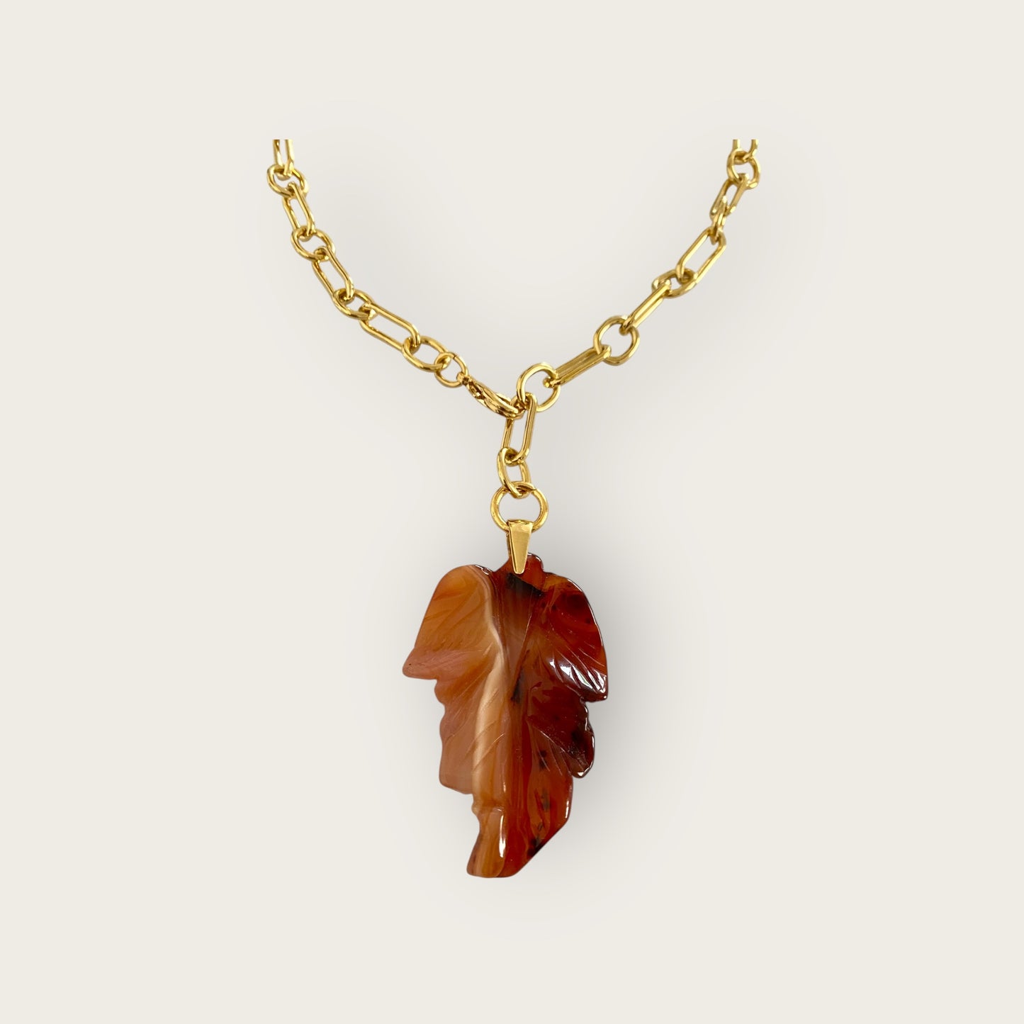 Necklace with carved Leaf in Agate