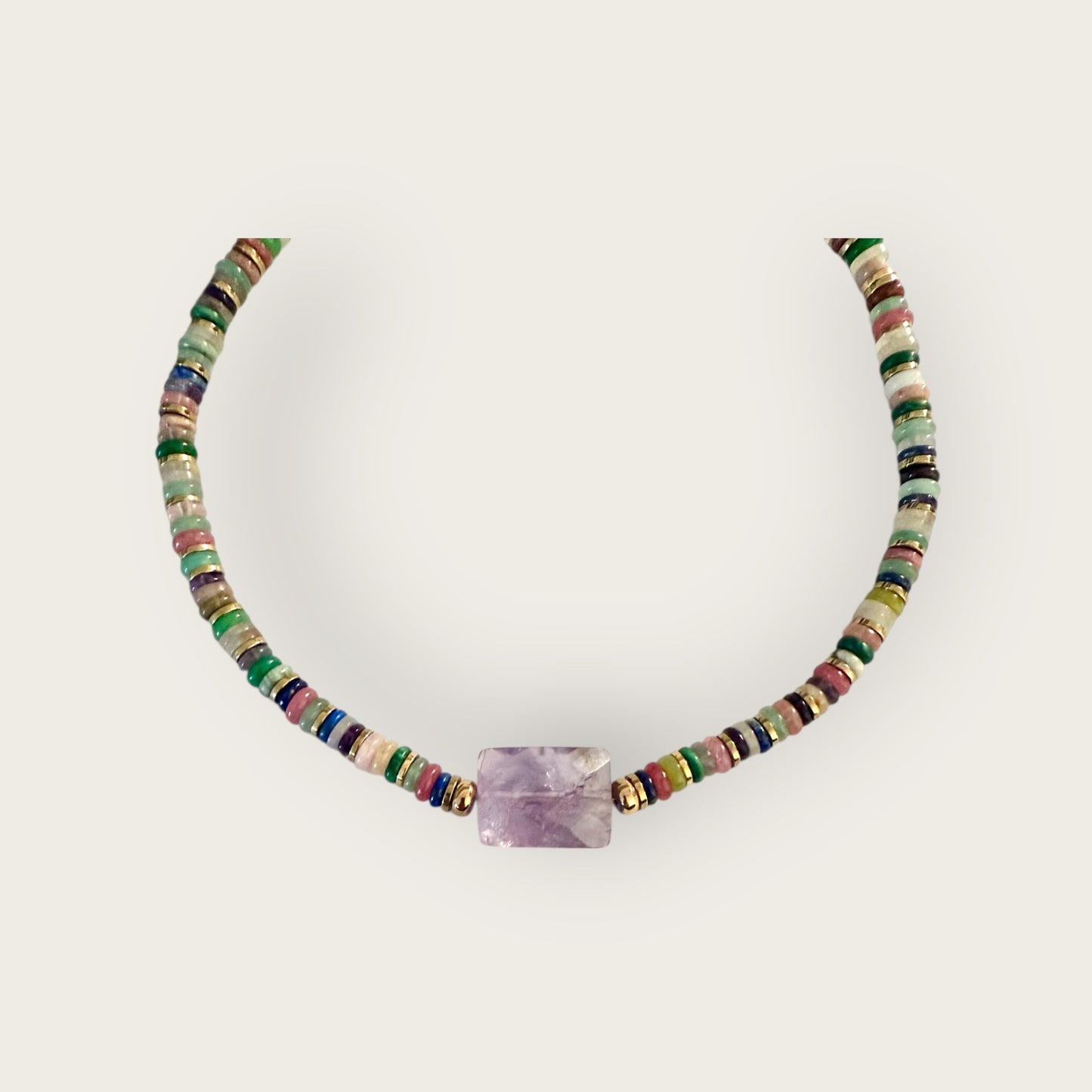 Ras du cou necklace with Amethyst and gemstones