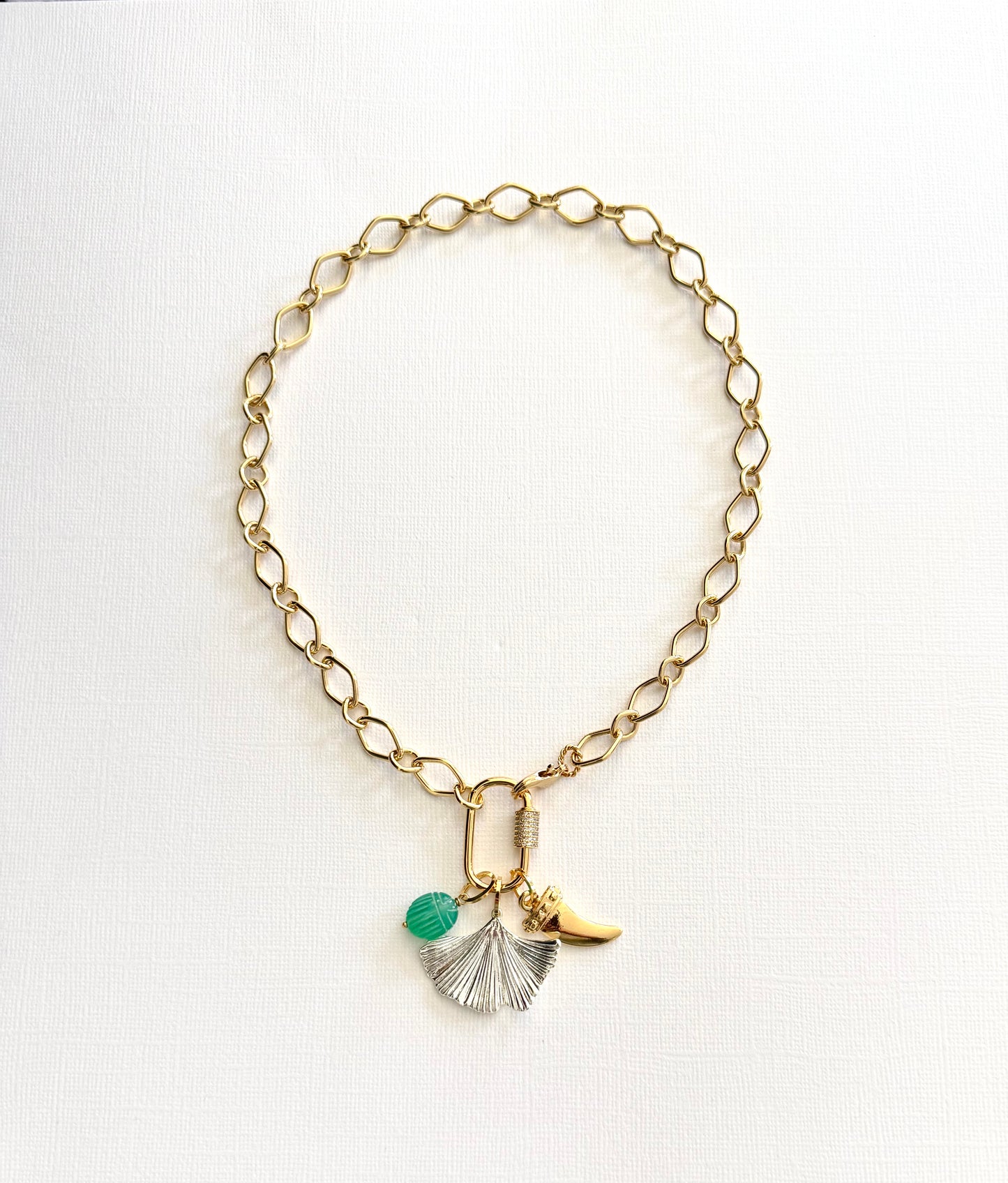 Necklace with Ginko leaf