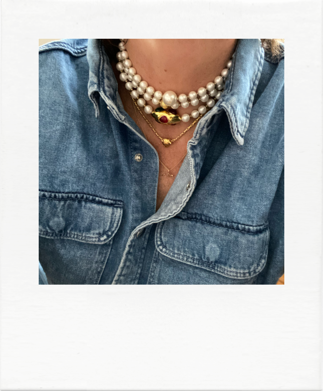 Ras du cou in Shell pearls