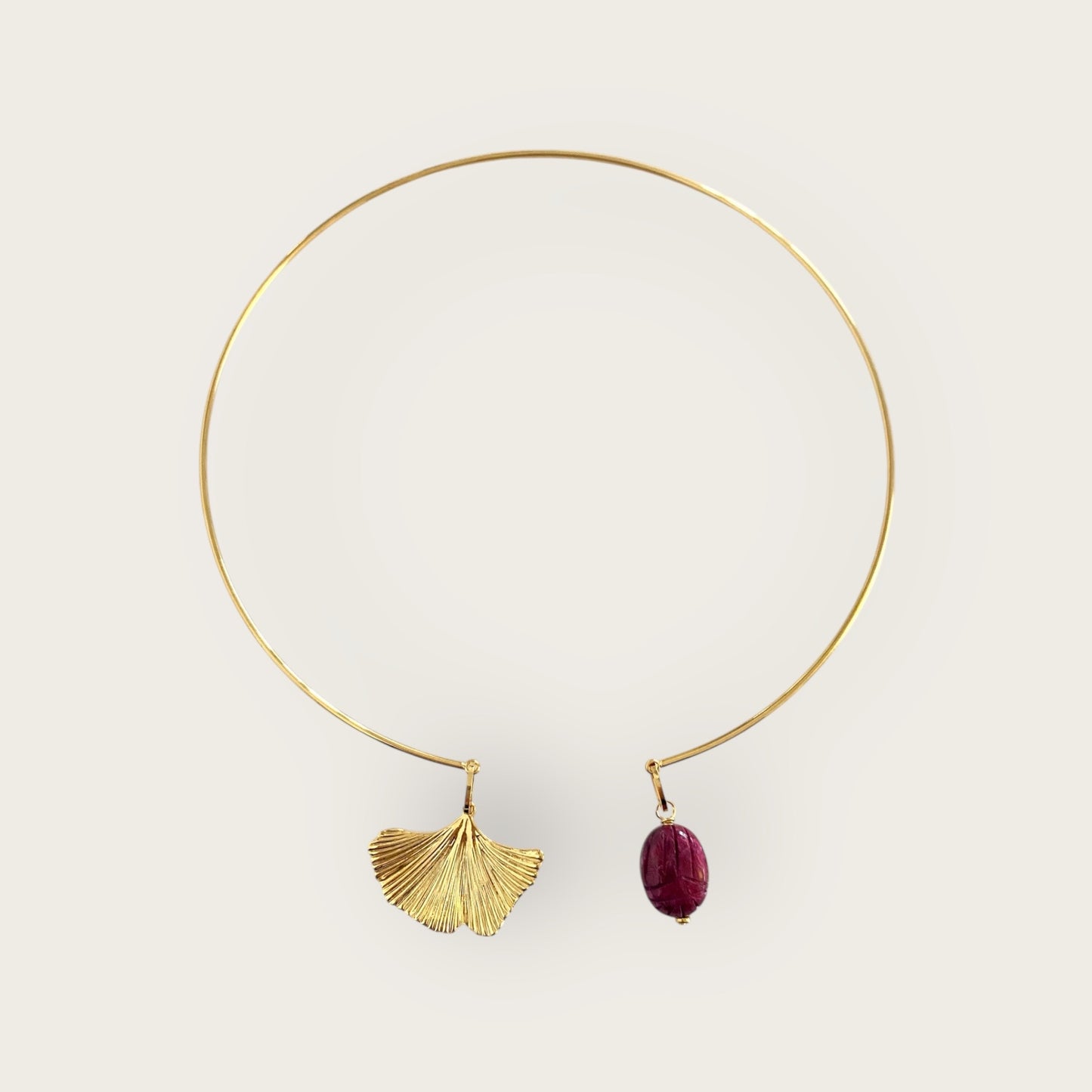 Necklace with Ginko leaf and Scarabee