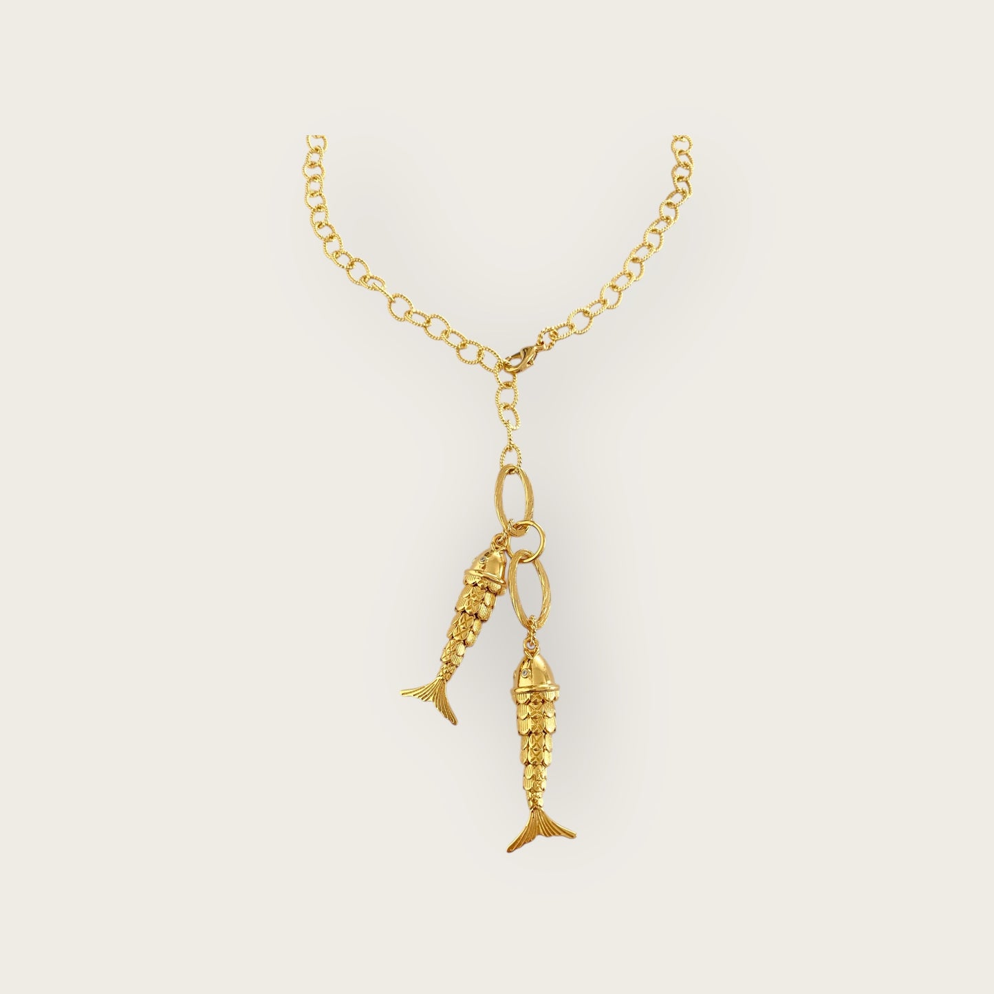 The 2 Fish necklace