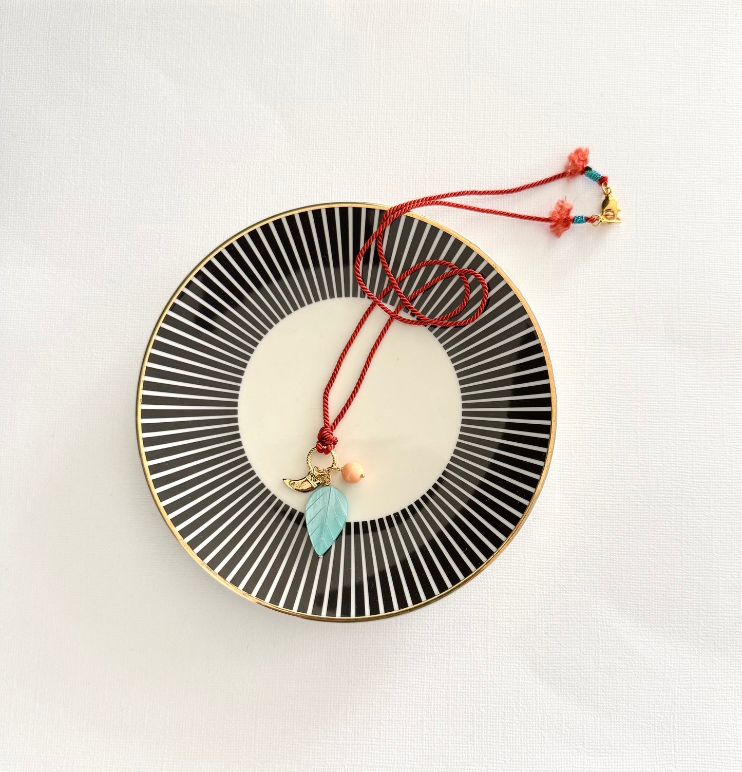 Rope necklace with pendants