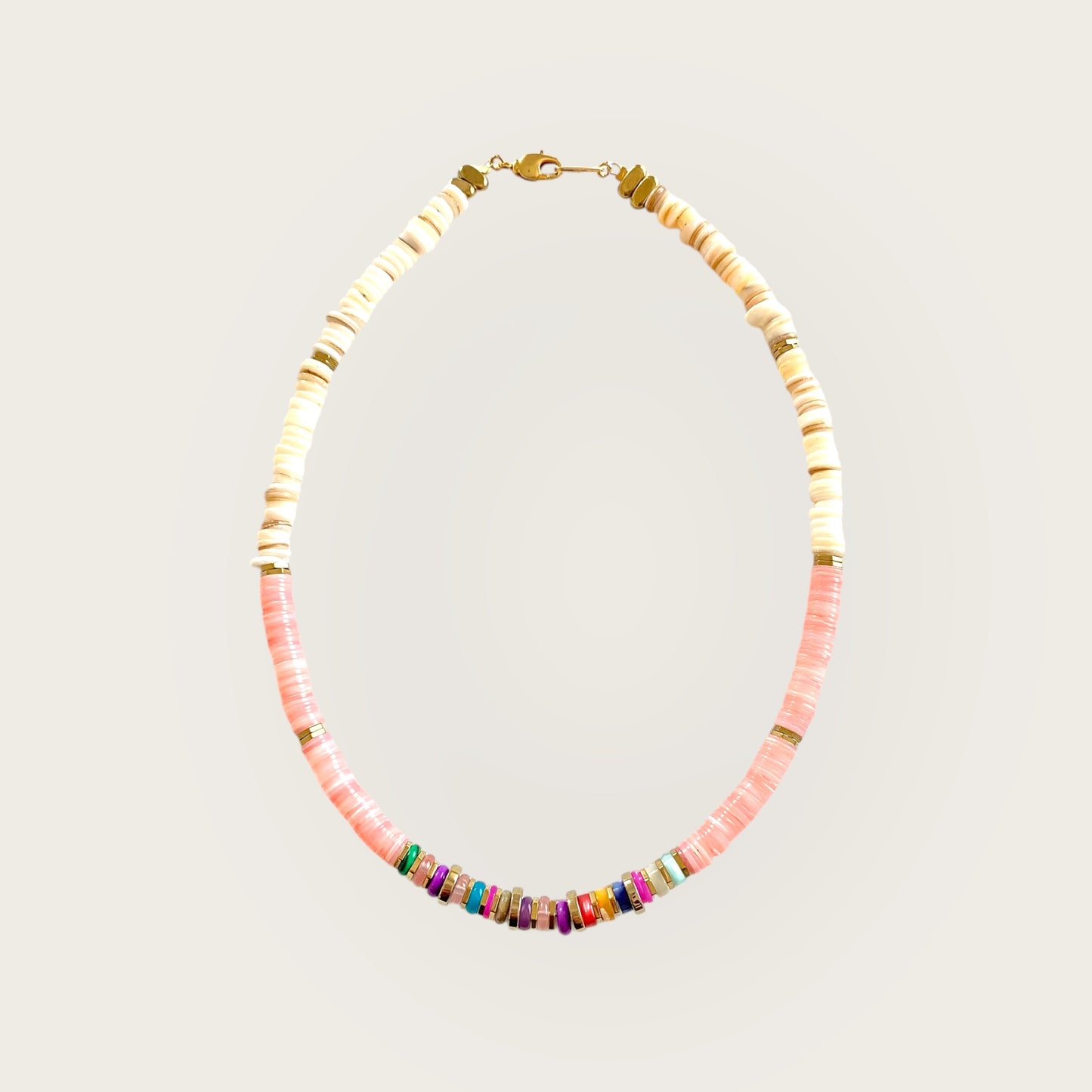 Grigri necklace with shell and agate