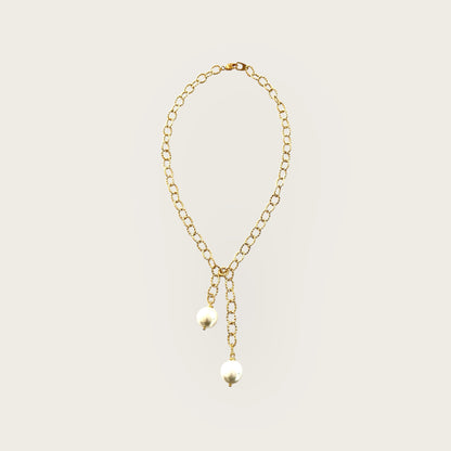 Necktie with peals