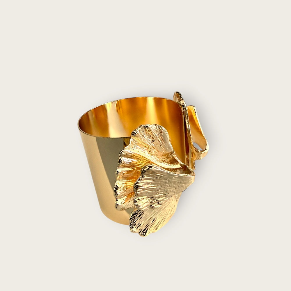 Bracelet with Ginko leafs