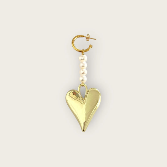 Single Heart earring with pearls