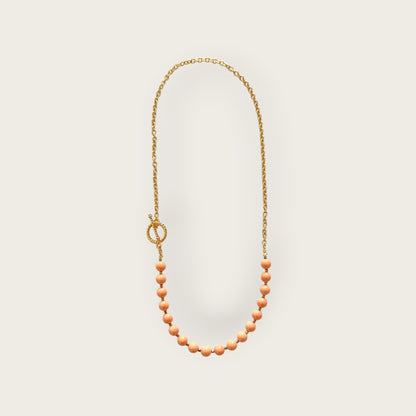 Necklace with shell pearls