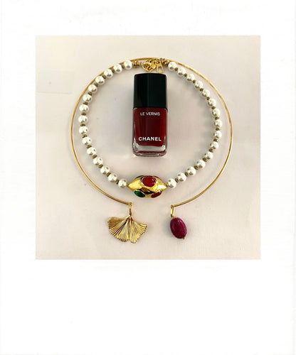 Necklace with Ginko leaf and Scarabee