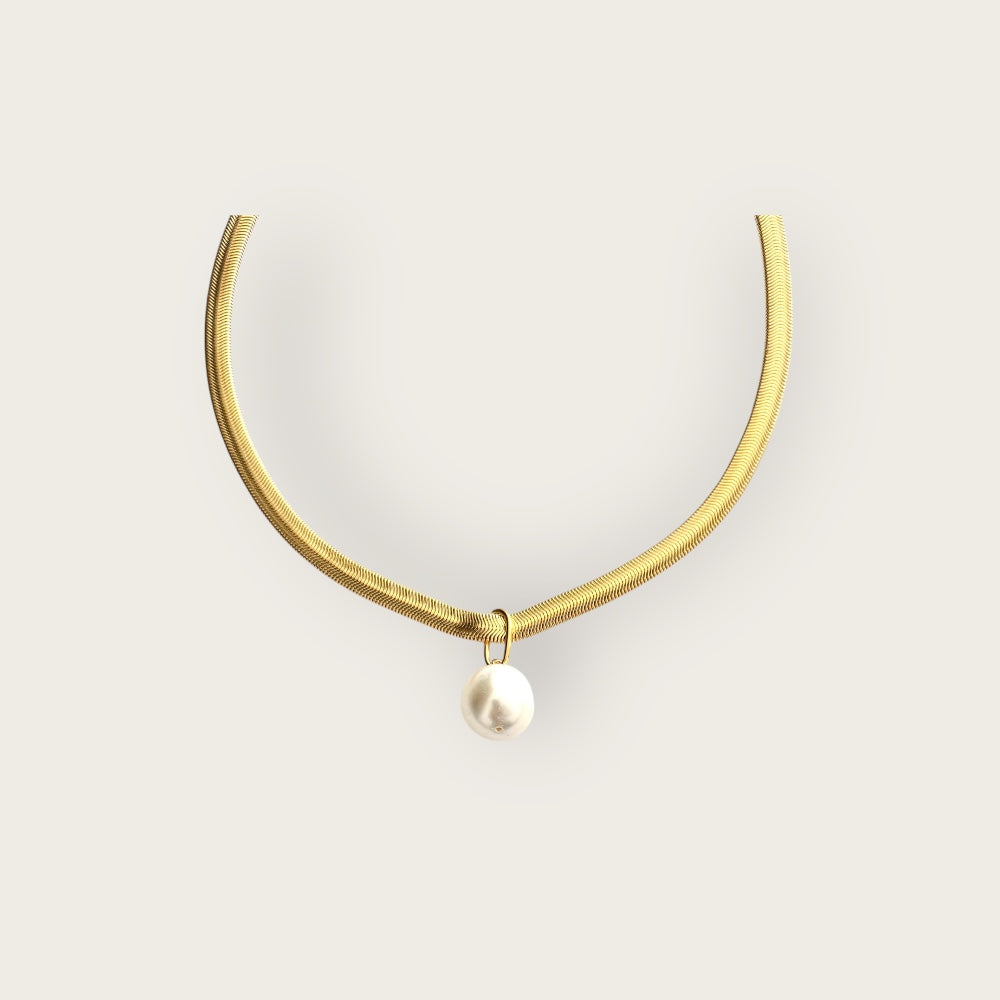 Snake chain necklace with pearl