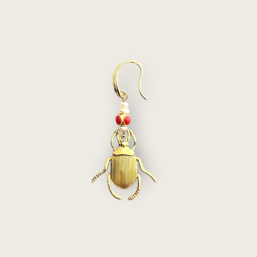 Single Scarabee earring