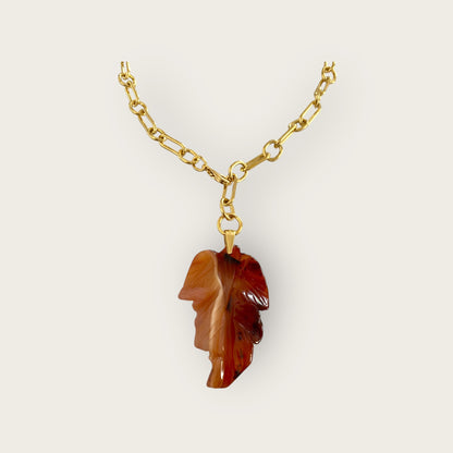 Necklace with carved Leaf in Agate