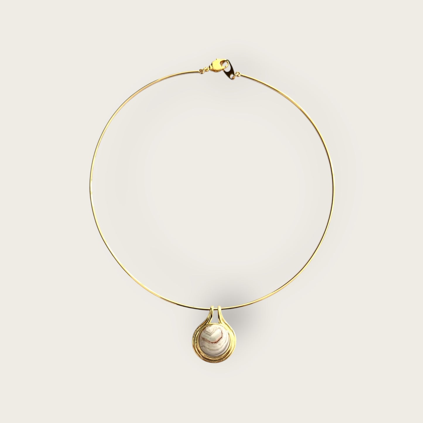 Ras du cou necklace with pendant