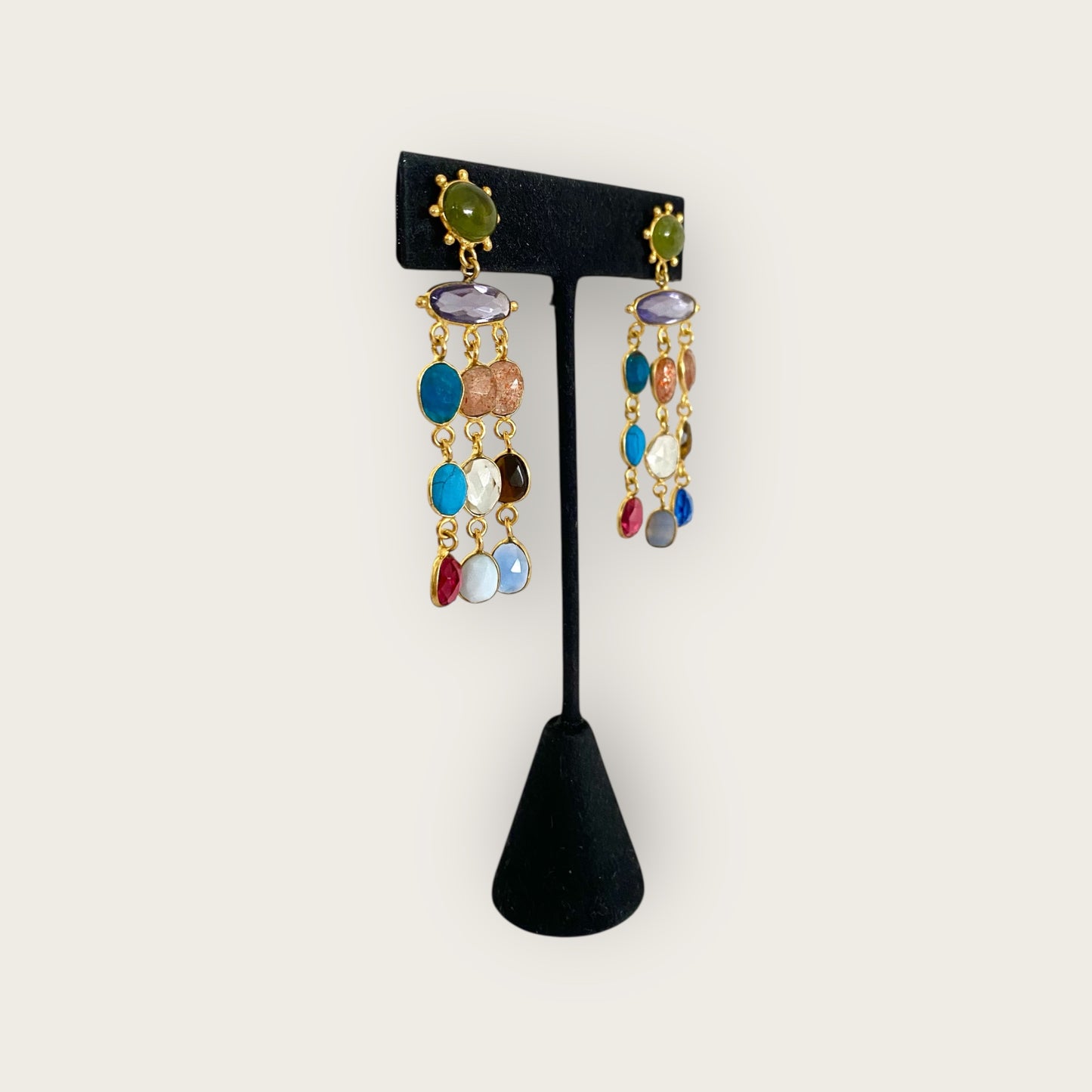 Single multi stones earring