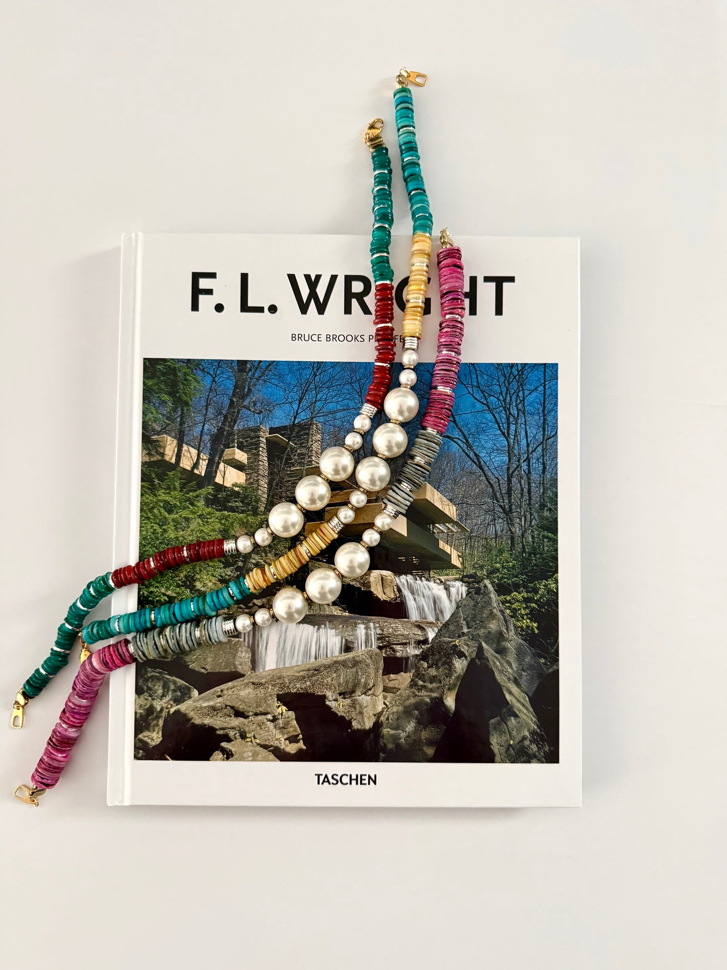 Ras du cou necklace with pearls