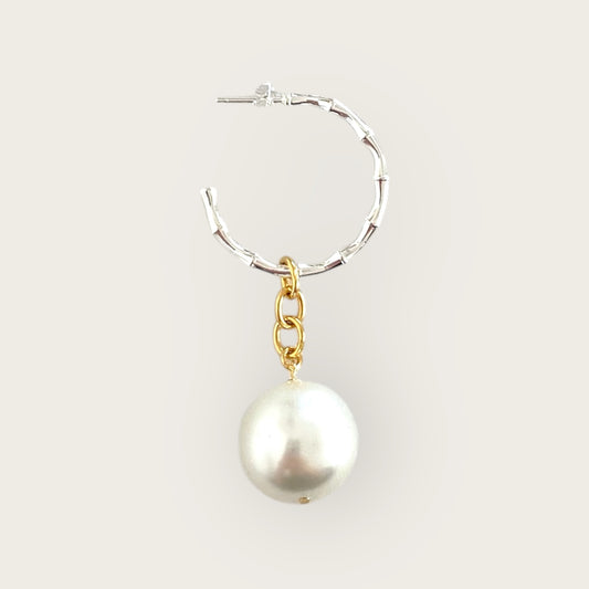 Single Silver creole with big pearl