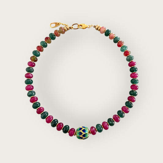 Ras du cou in Jade