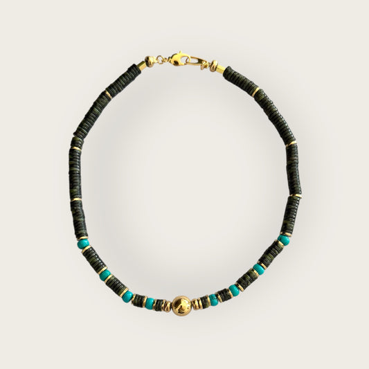Shell necklace with turquoise
