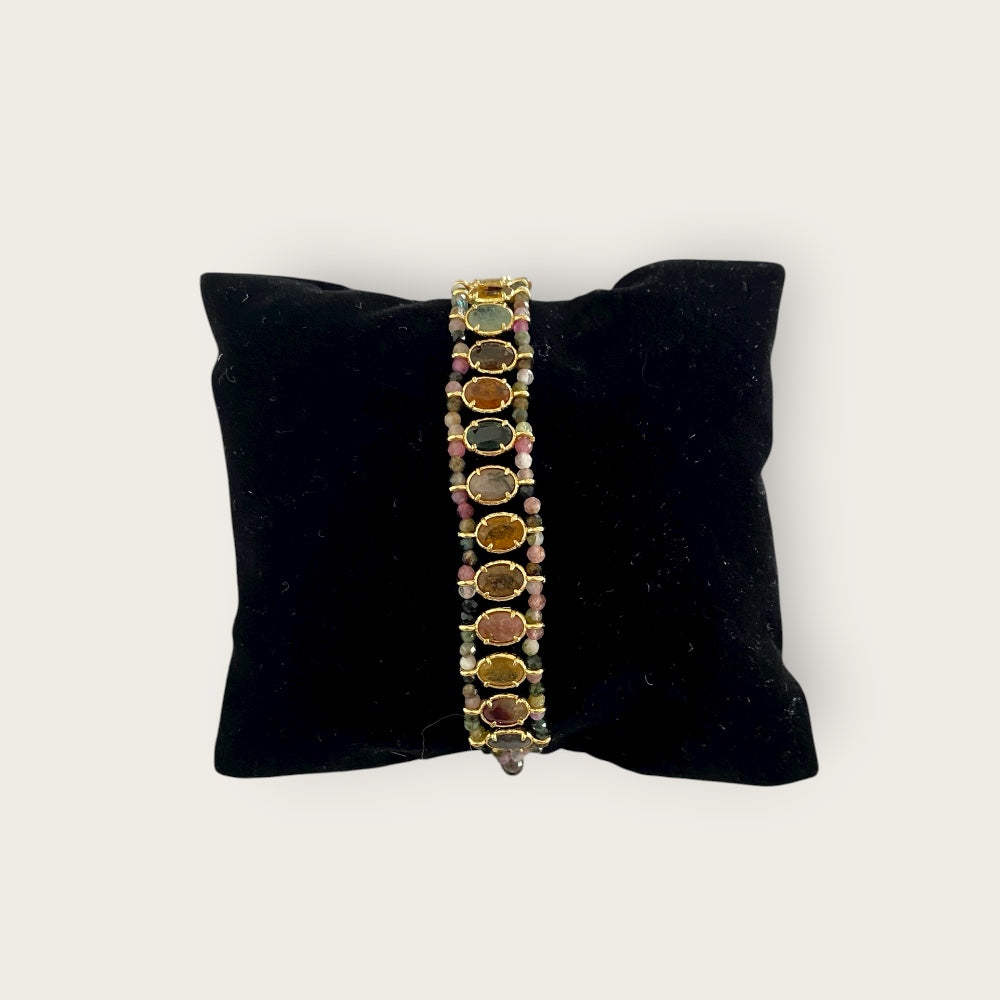 Bracelet with gemstones