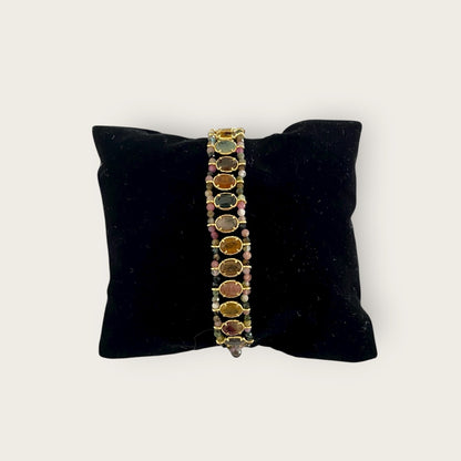 Bracelet with gemstones