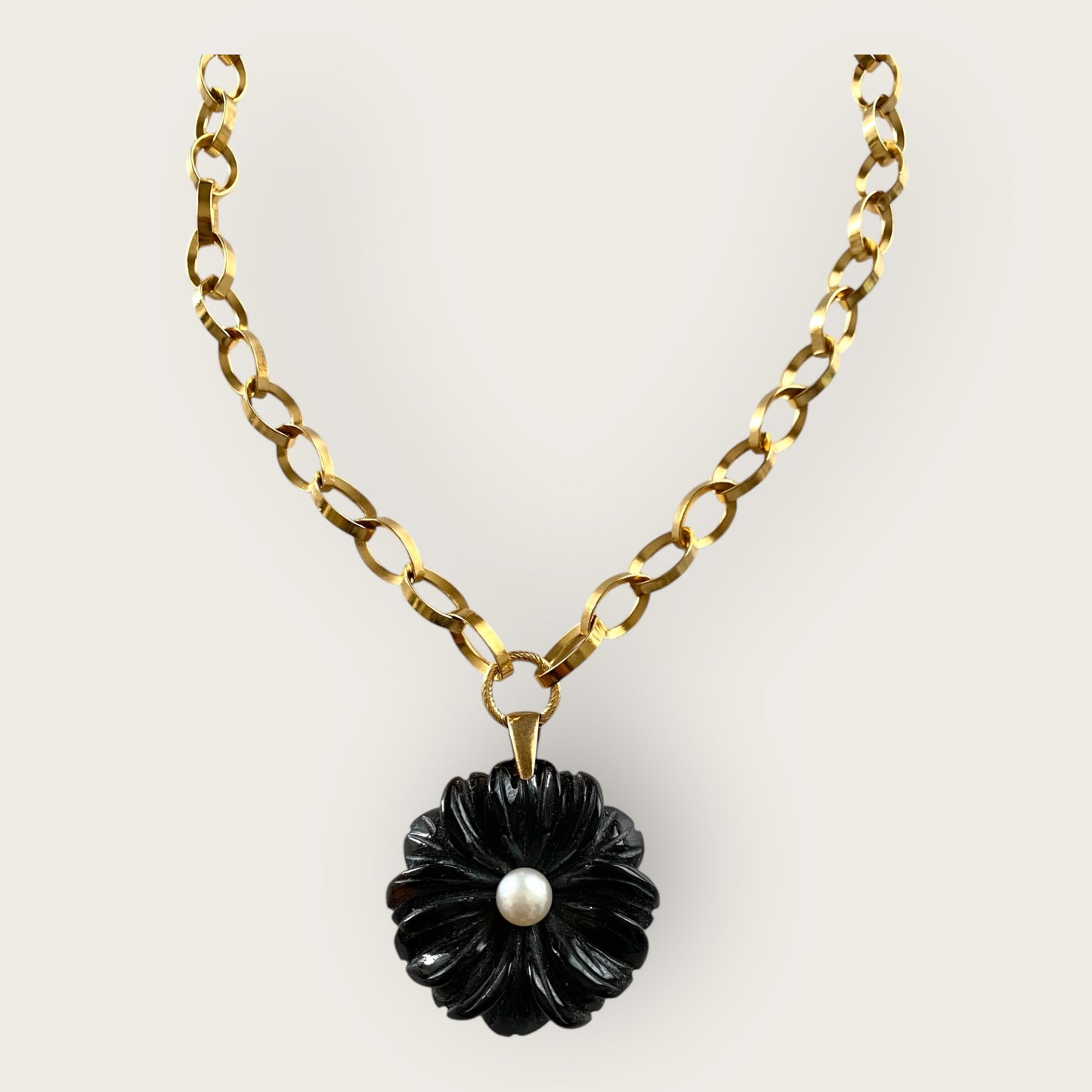 Onyx flower necklace