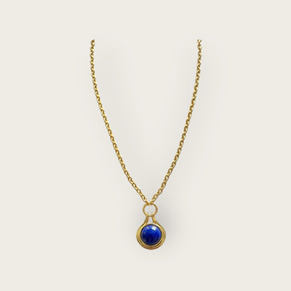 Necklace with lapis lazuli talisman