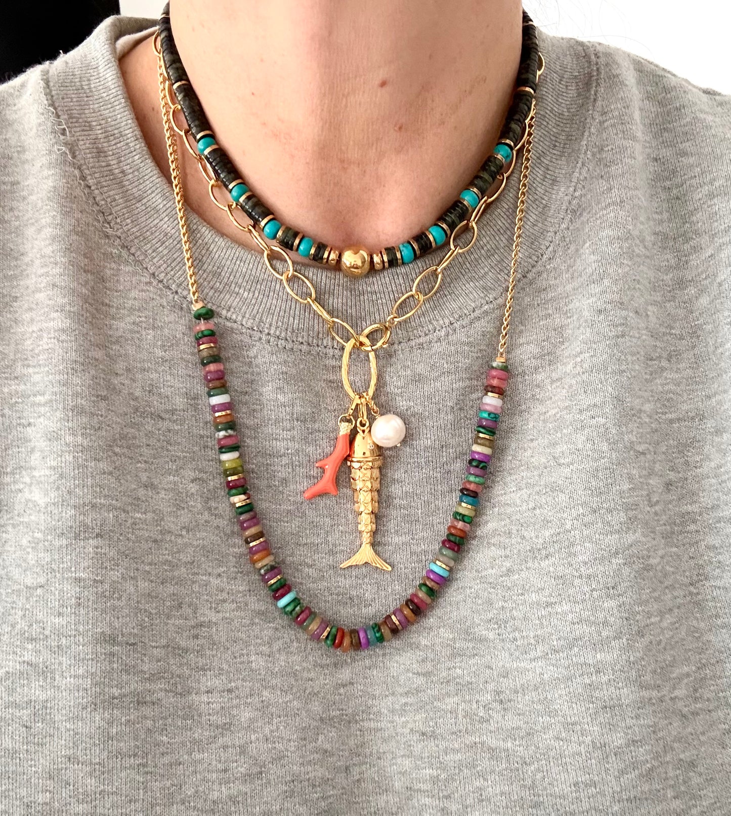 Shell necklace with turquoise