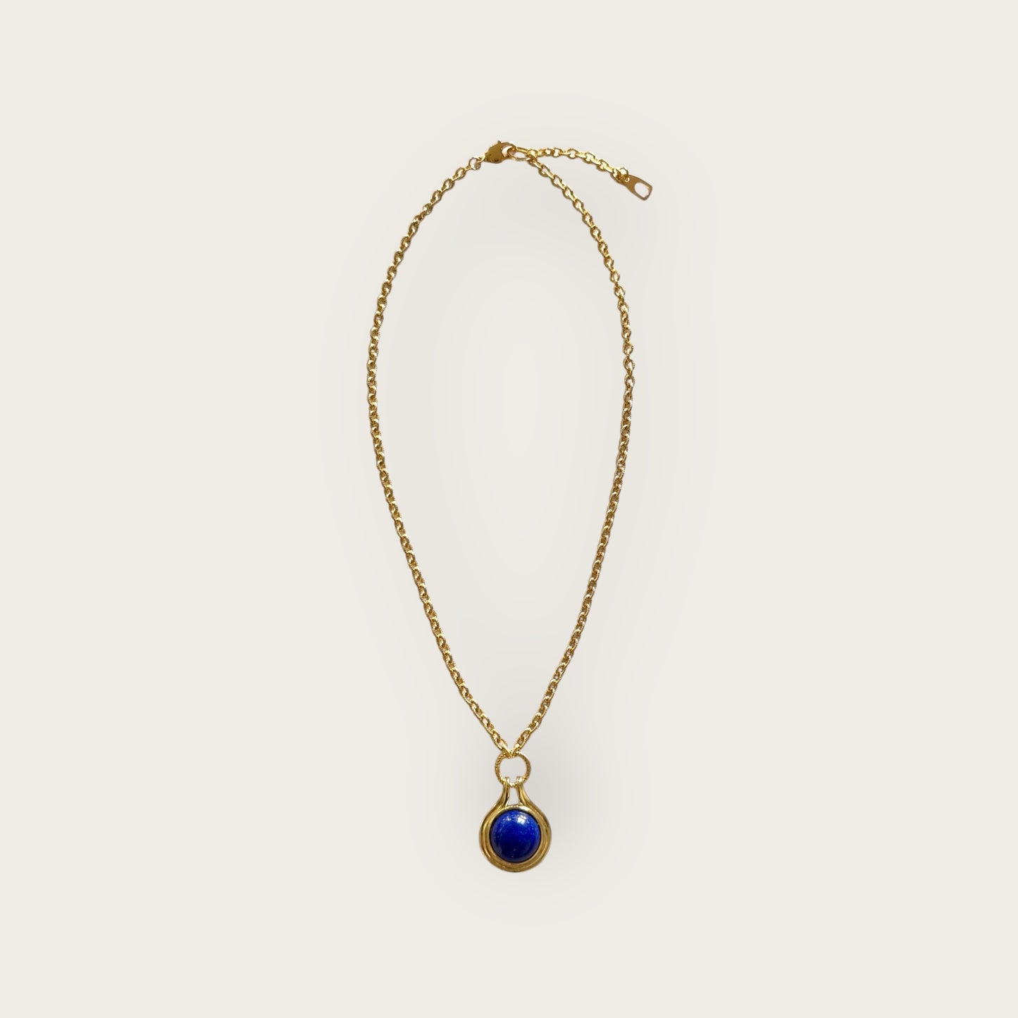 Necklace with lapis lazuli talisman