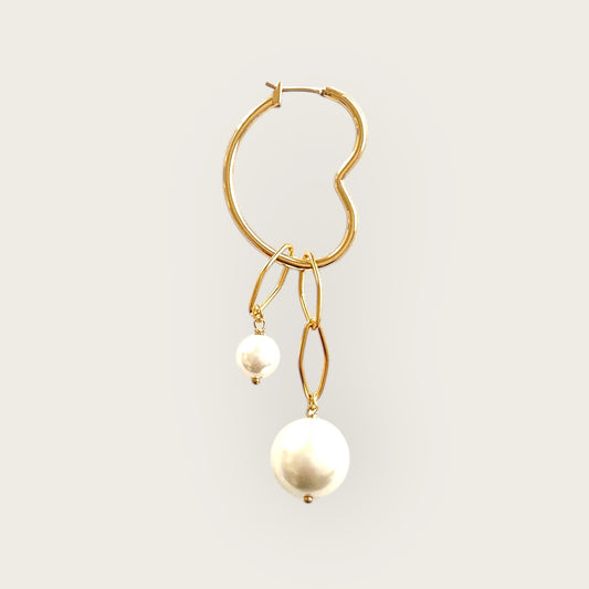 single heart earring with pearls